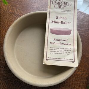 The Pampered Chef 8” Mini Baker stone